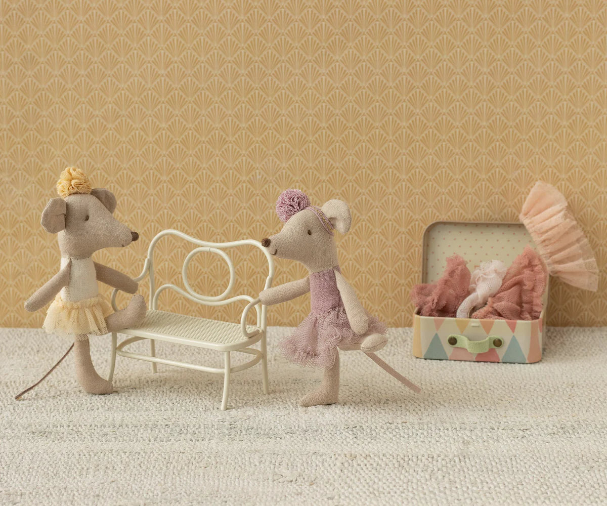 Little Sibling Ballerina Mouse
