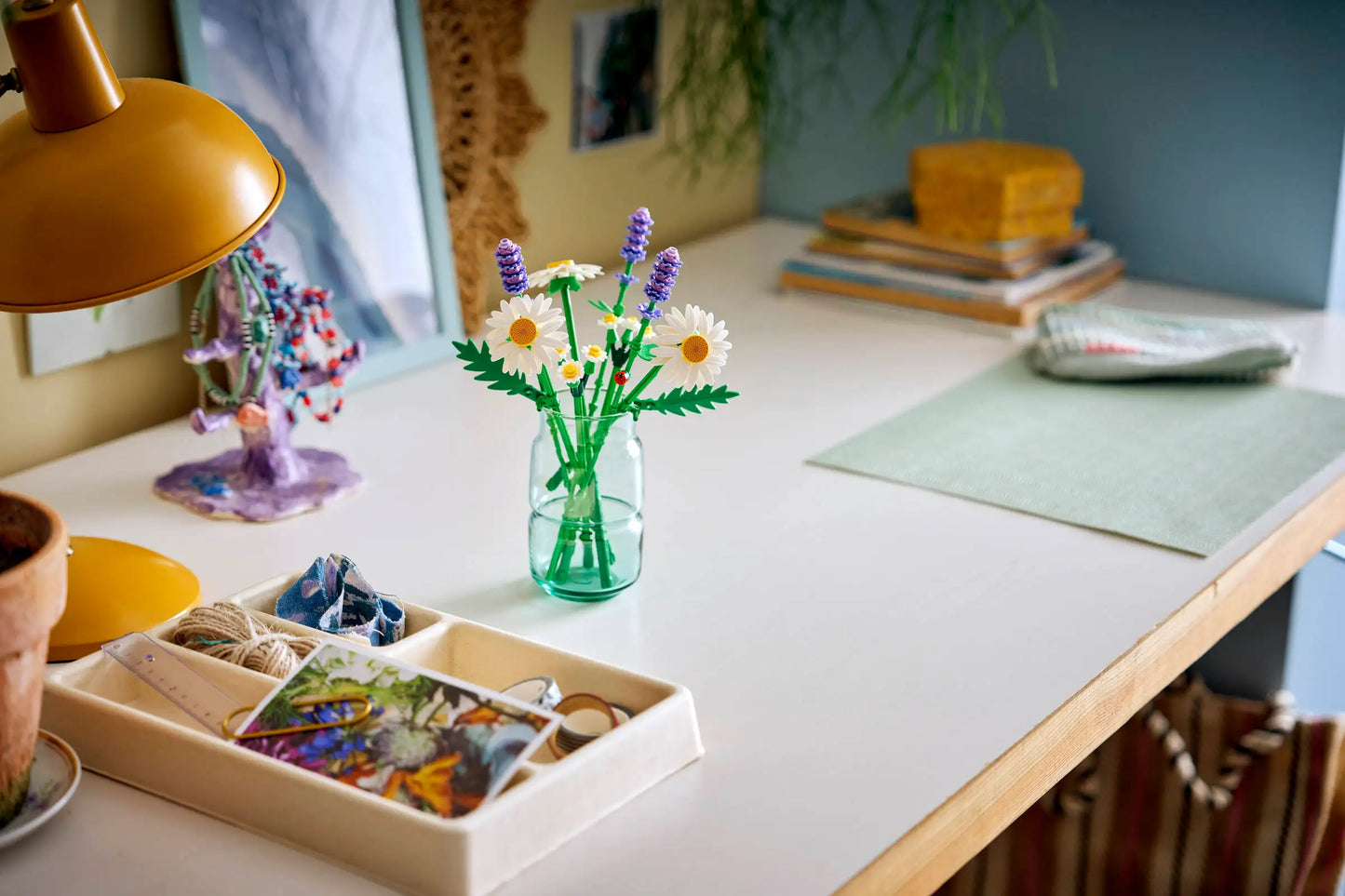 Botanical Collection: Daisies Building Kit