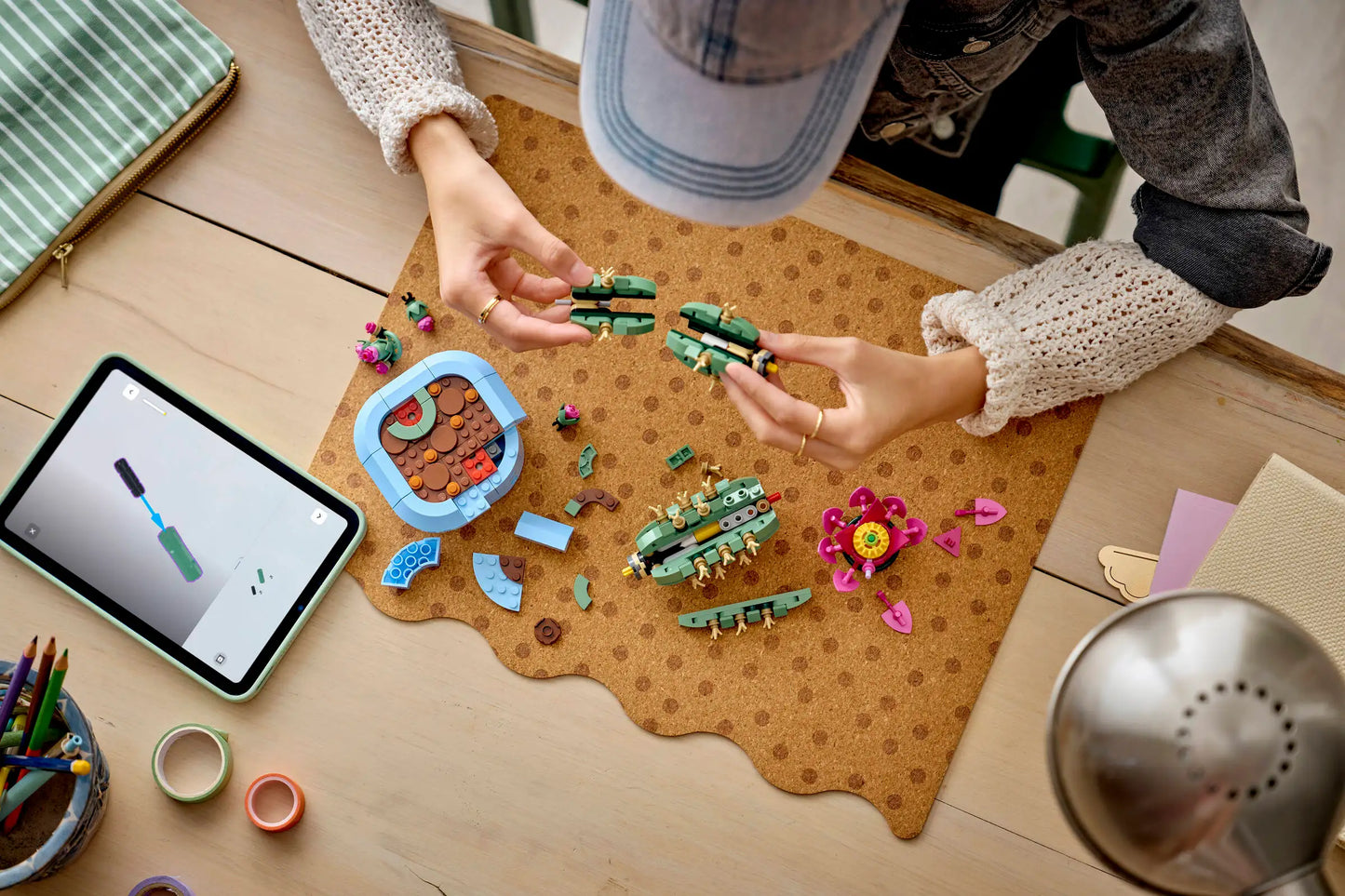 Botanical Collection: Flowering Cactus Building Kit