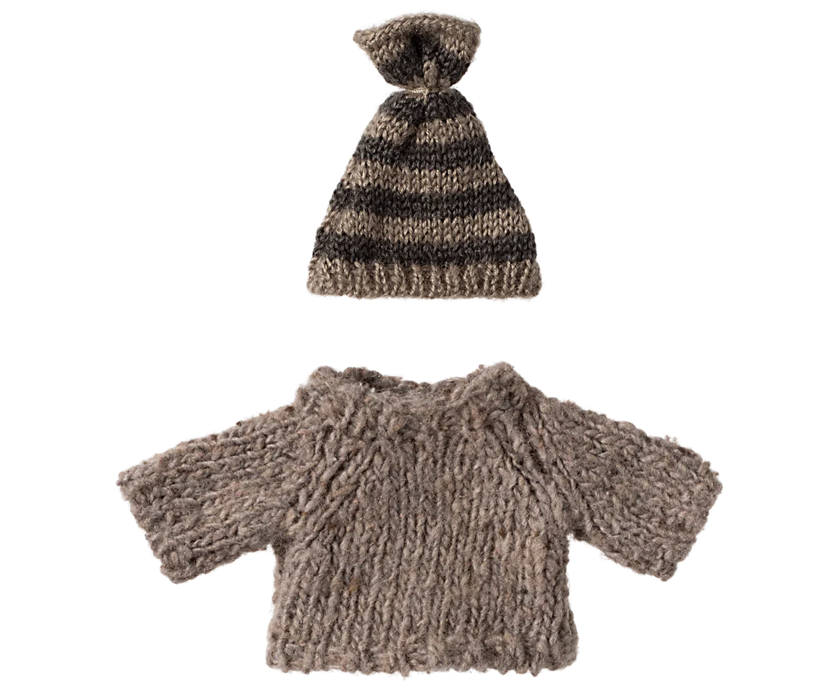 Big Sibling Mouse Knitted Sweater & Hat