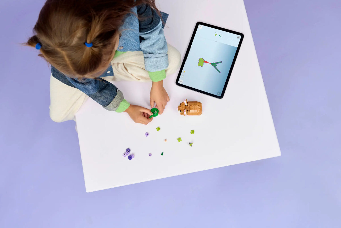 Creator: Cute Hamster with Flower Building Set