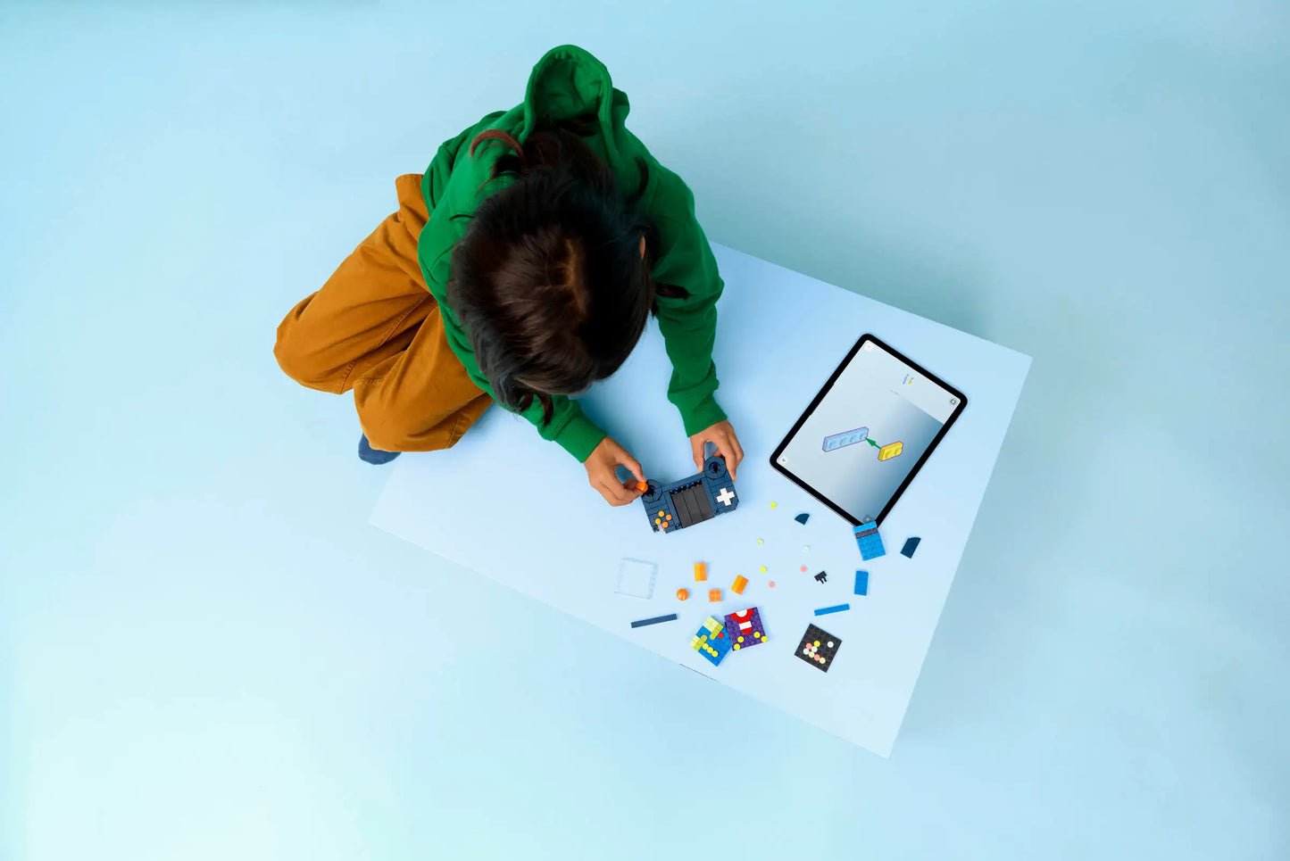 Creator: Retro Gaming Console Building Set