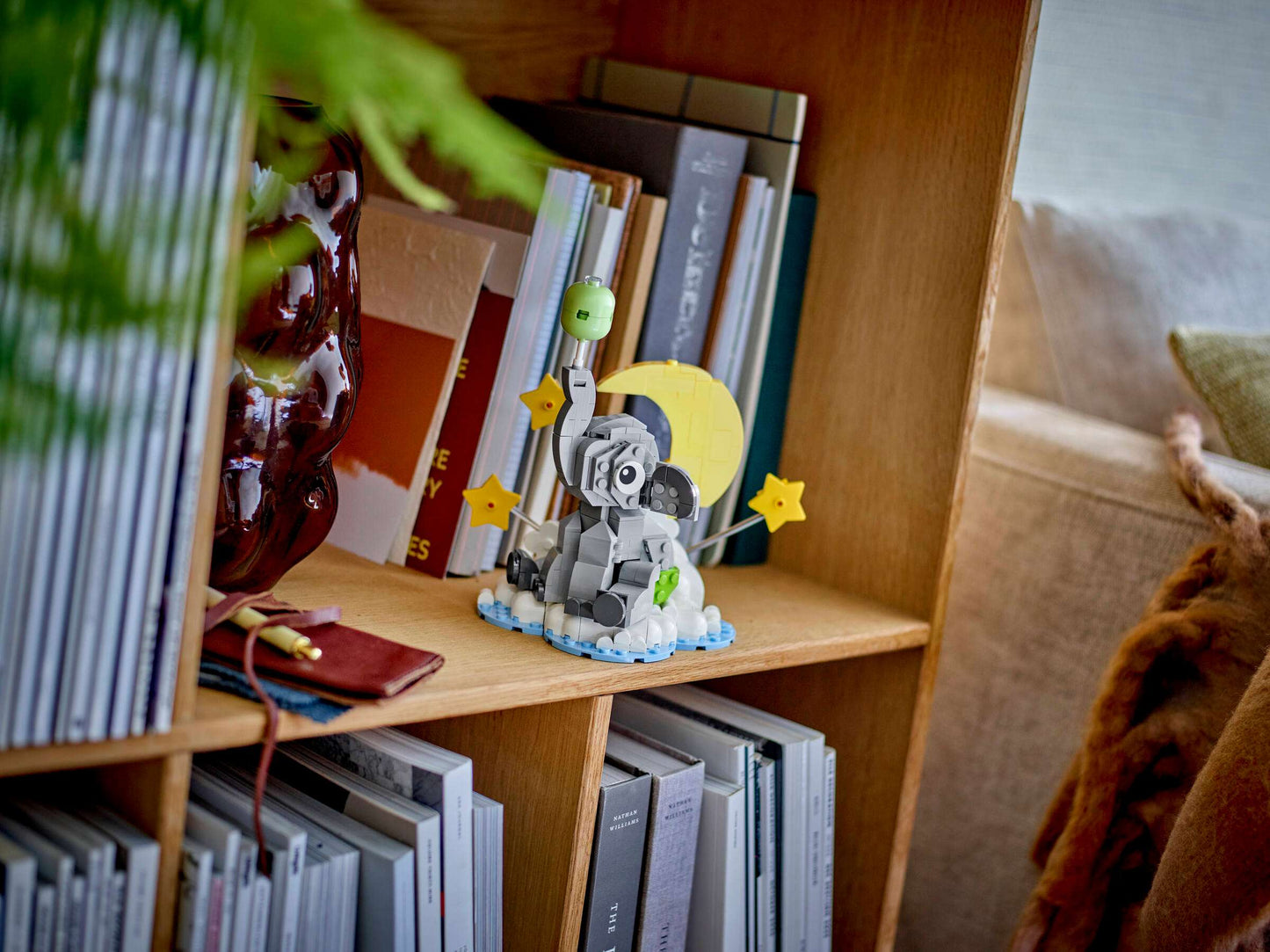 Classic: Baby Elephant in the Sky Building Set