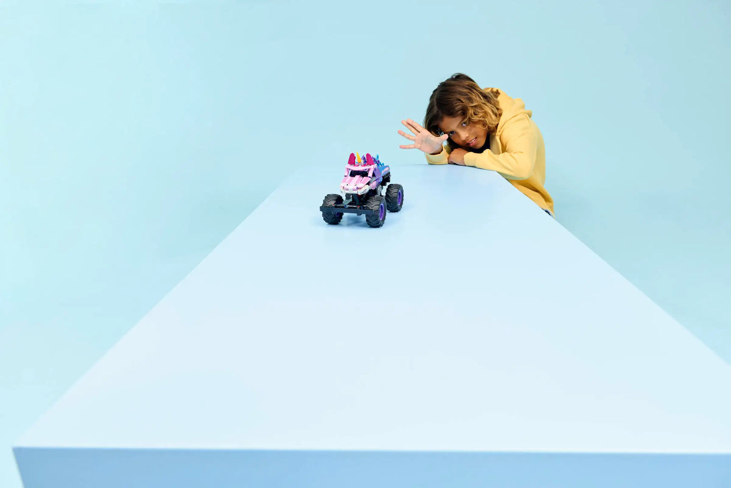 Technic: Monster Jam™ Sparkle Smash™ Pull-Back Building Set