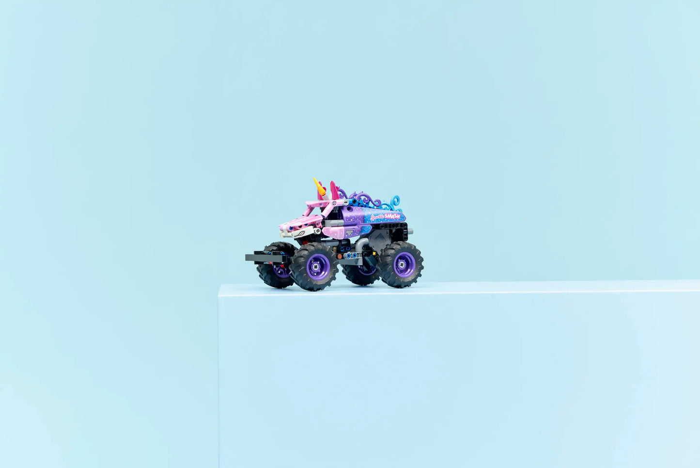 Technic: Monster Jam™ Sparkle Smash™ Pull-Back Building Set
