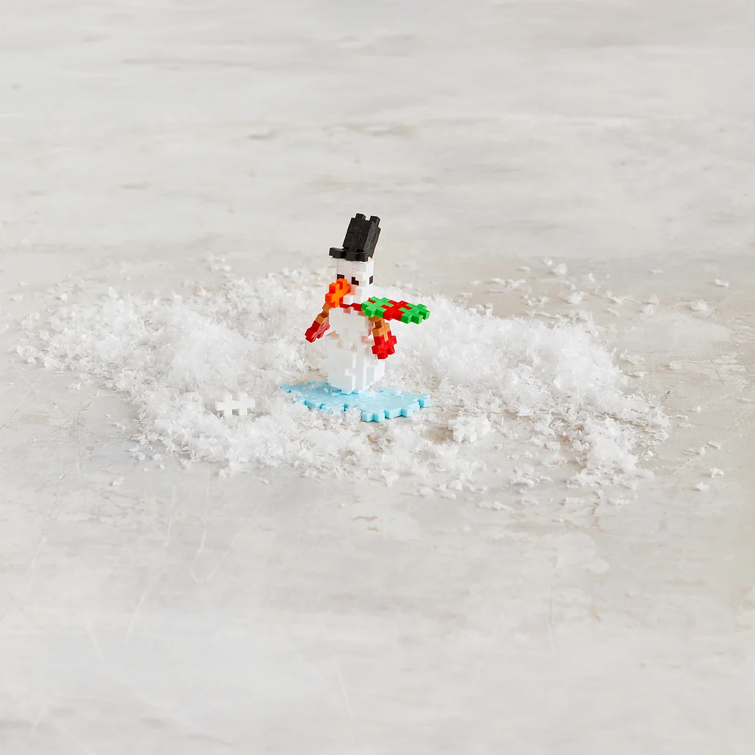 Plus Plus 100 Piece Maker Tube - Snowman
