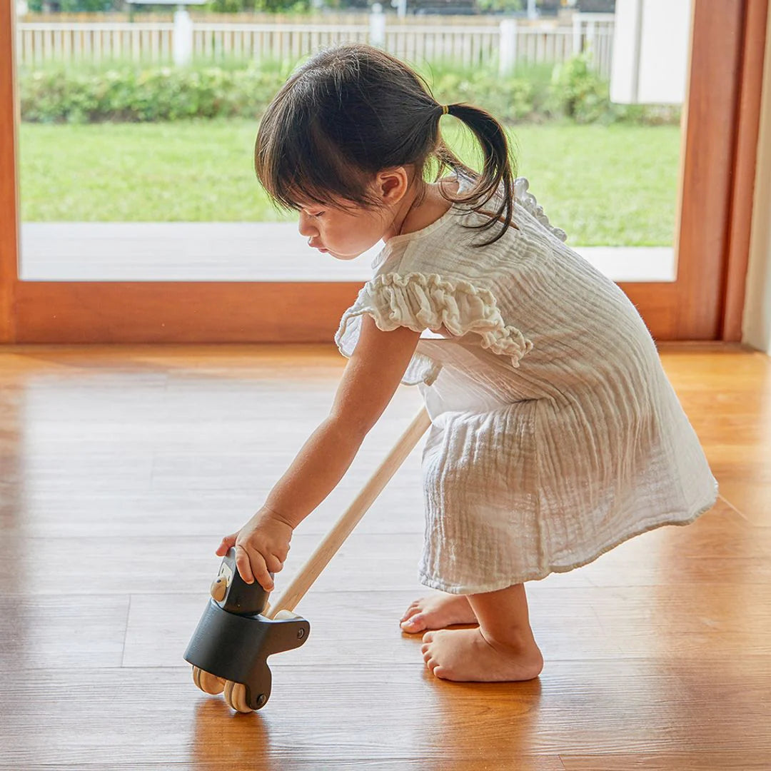 Push-Along Climbing Gorilla
