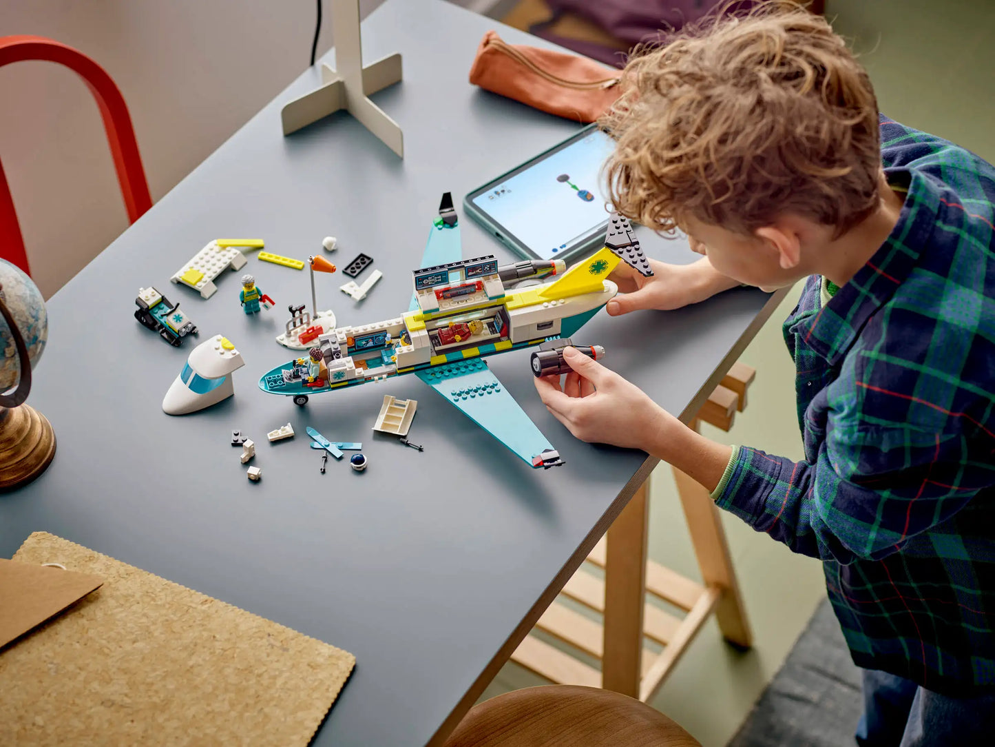 City: Emergency Air Ambulance Airplane Building Set