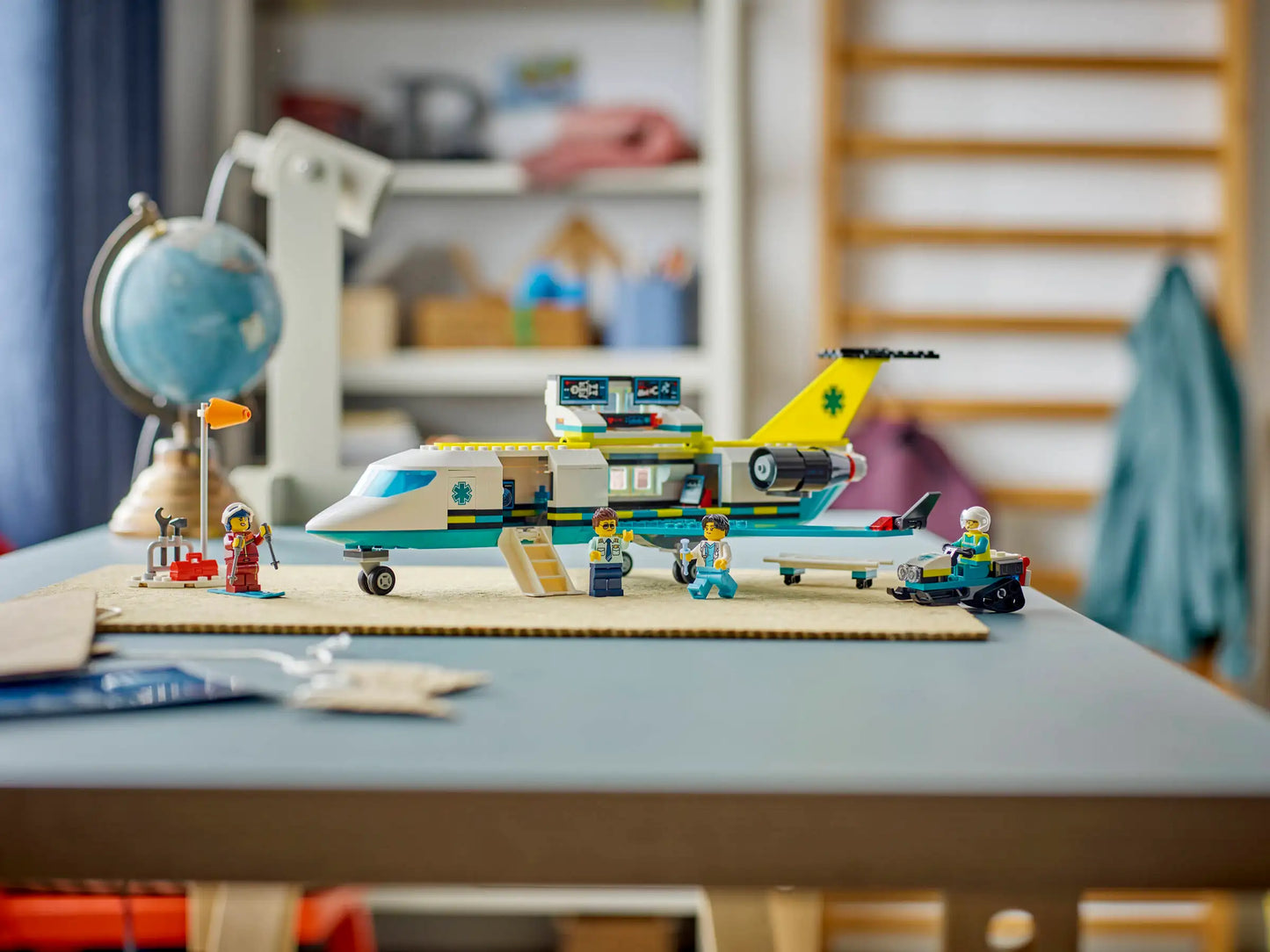 City: Emergency Air Ambulance Airplane Building Set