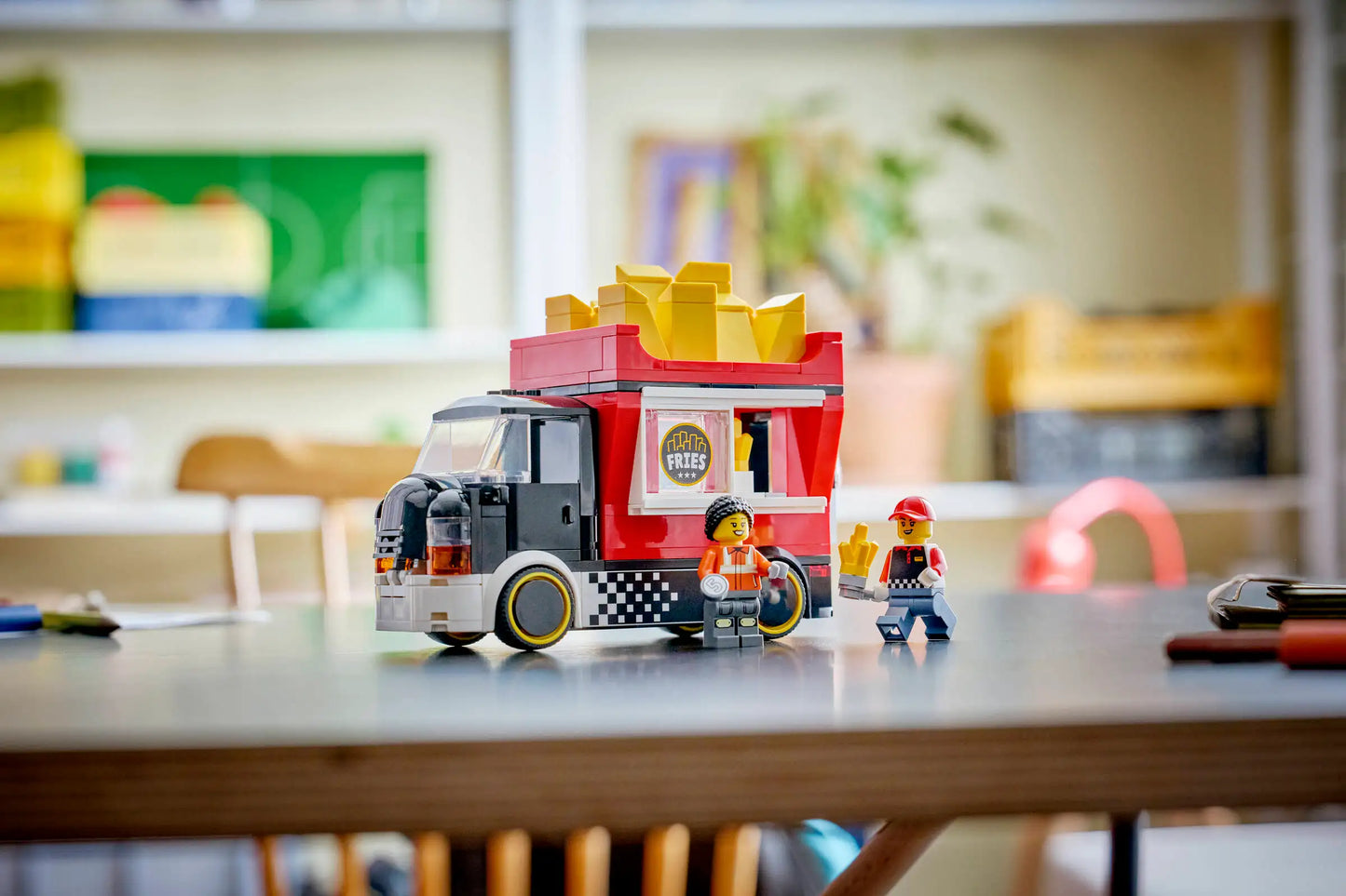 City: Fries Food Truck Building Set