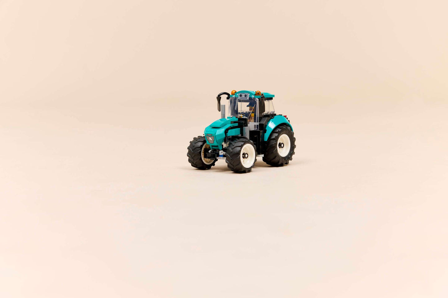 City: Tractor Building Set