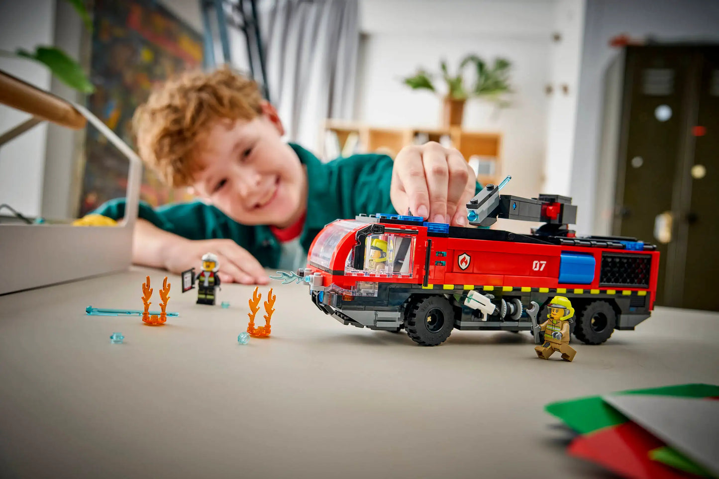 City: Airport Fire Truck Building Set