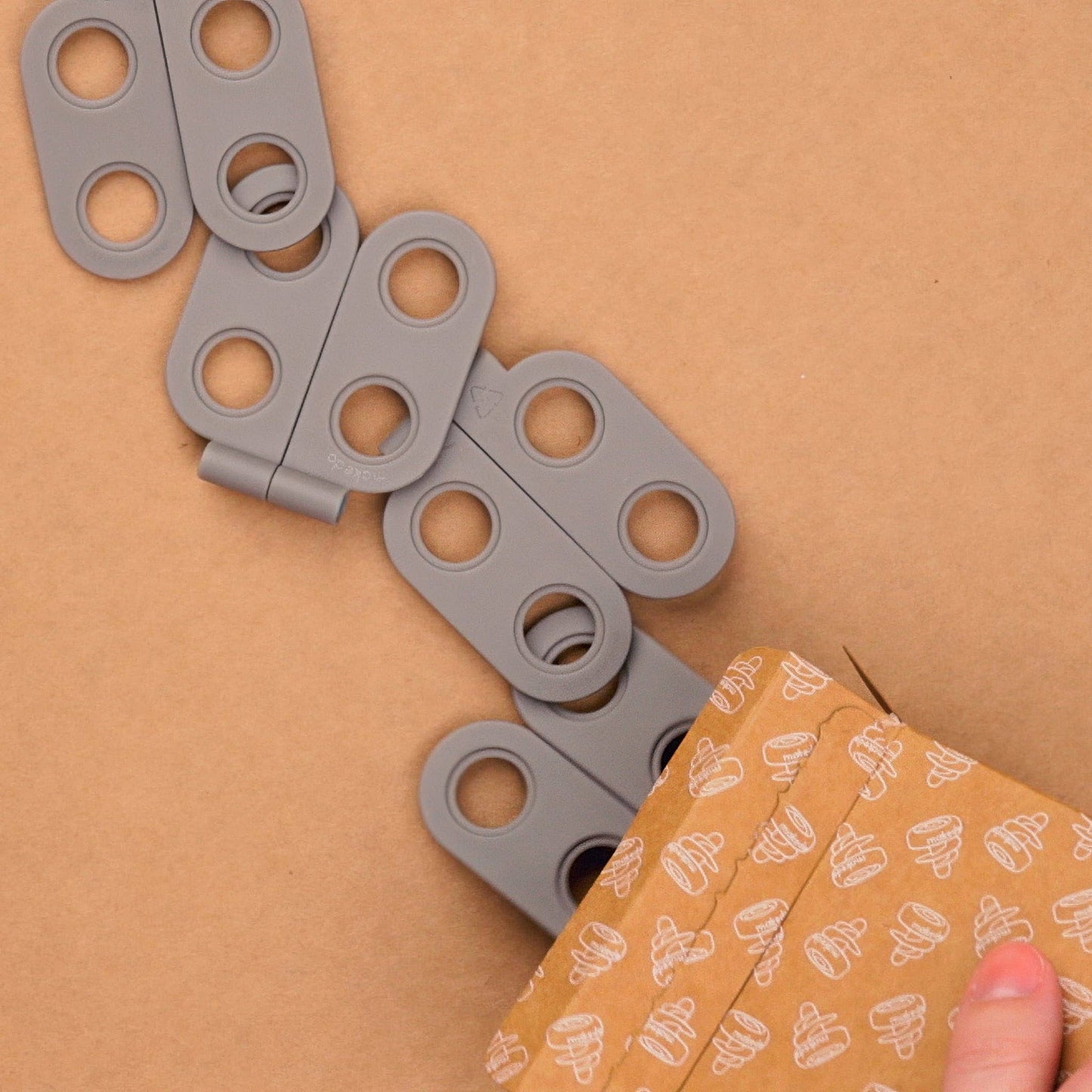 Spin-Hinge Cardboard Building Tool