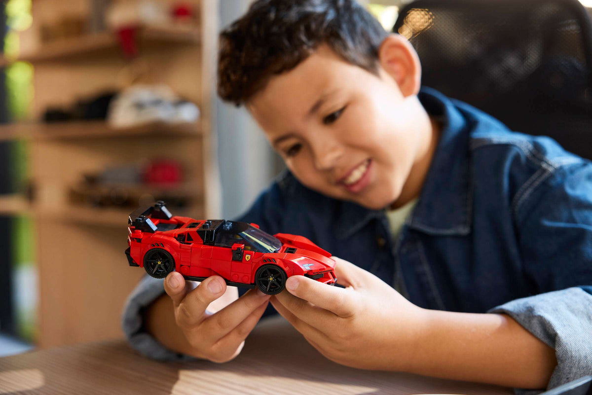 Speed Champions: Ferrari SF90 XX Stradale Sports Car CS Building Set
