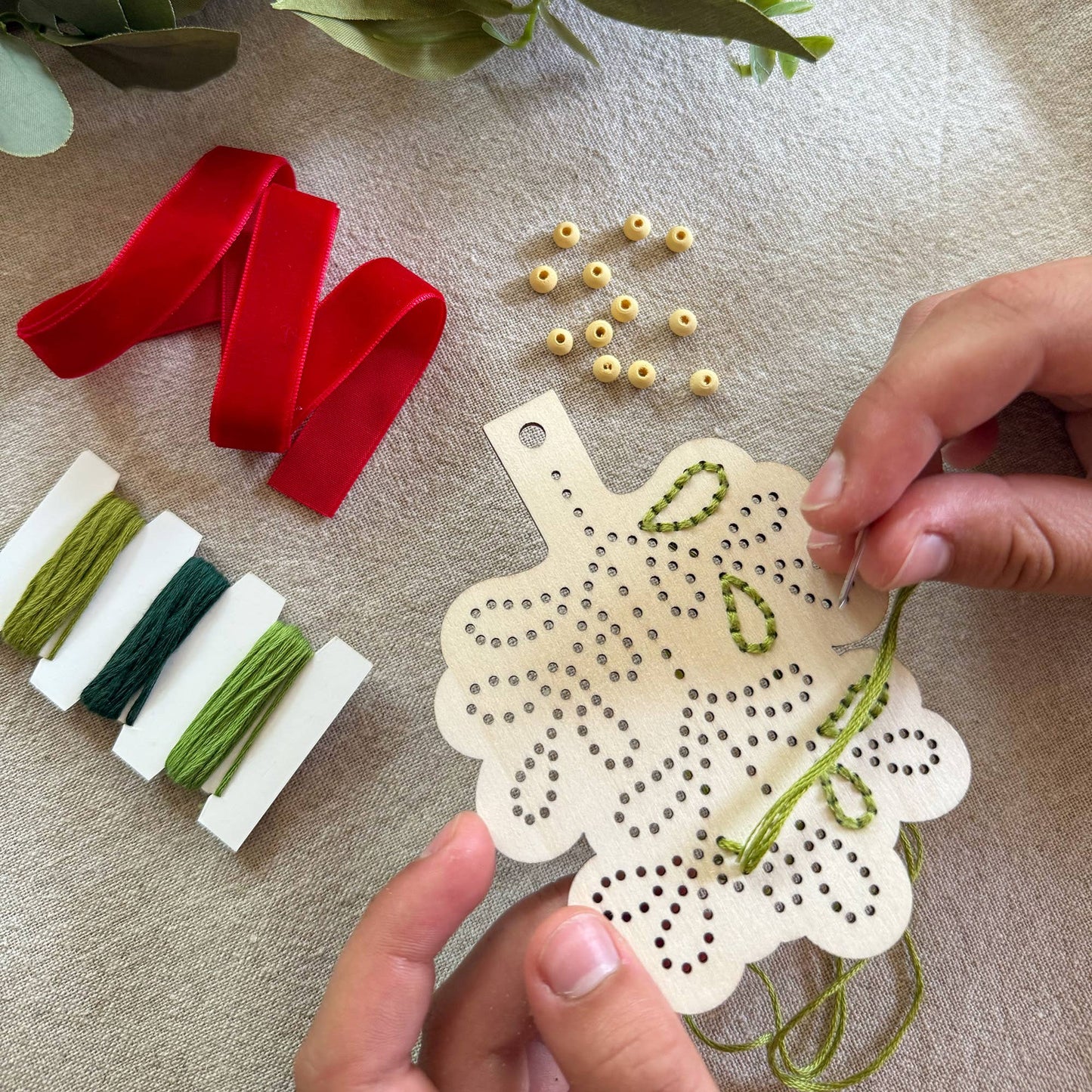 Make Your Own Stitched Mistletoe Decoration