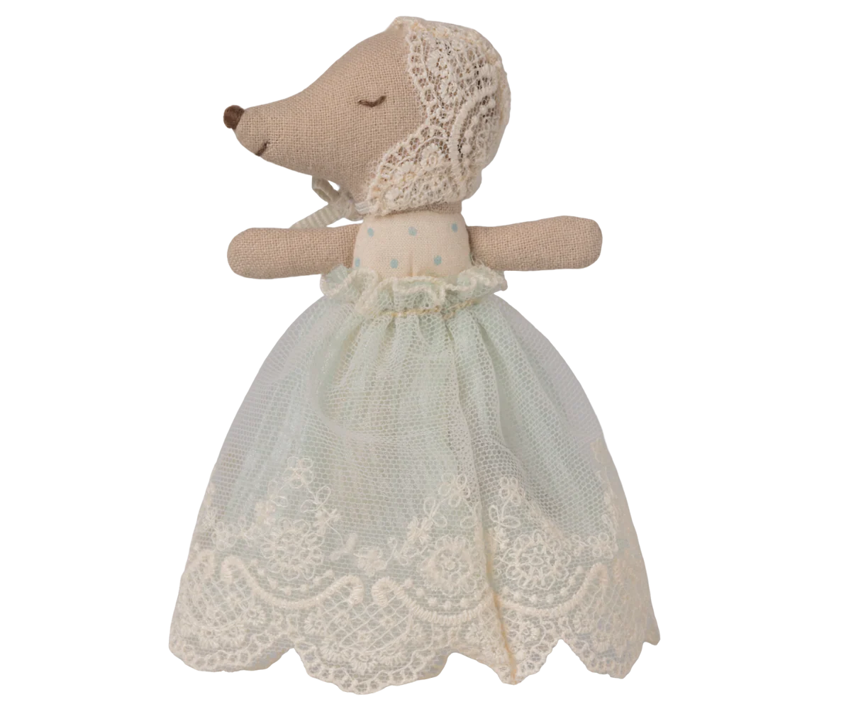Baby Mouse in Gown