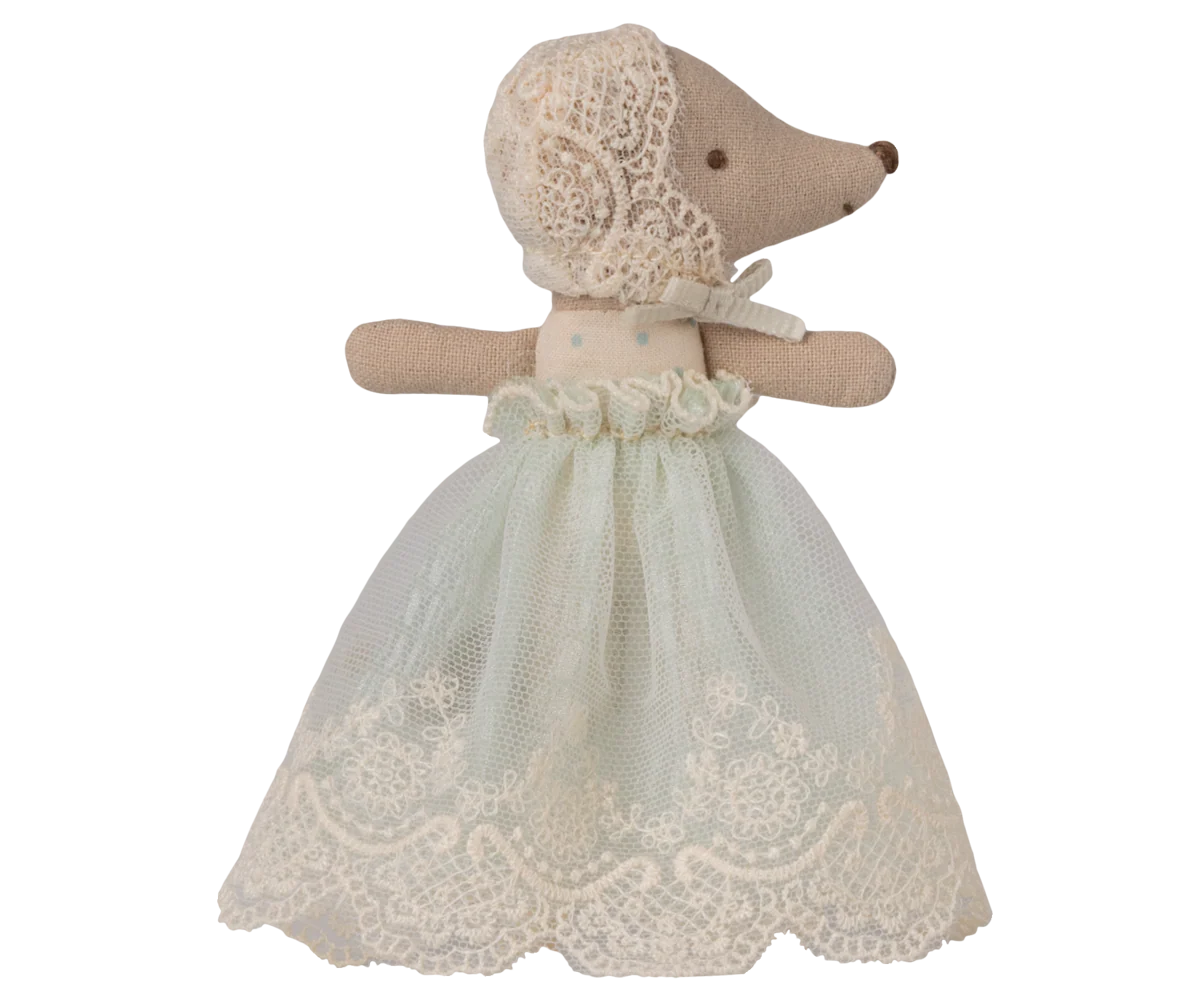 Baby Mouse in Gown