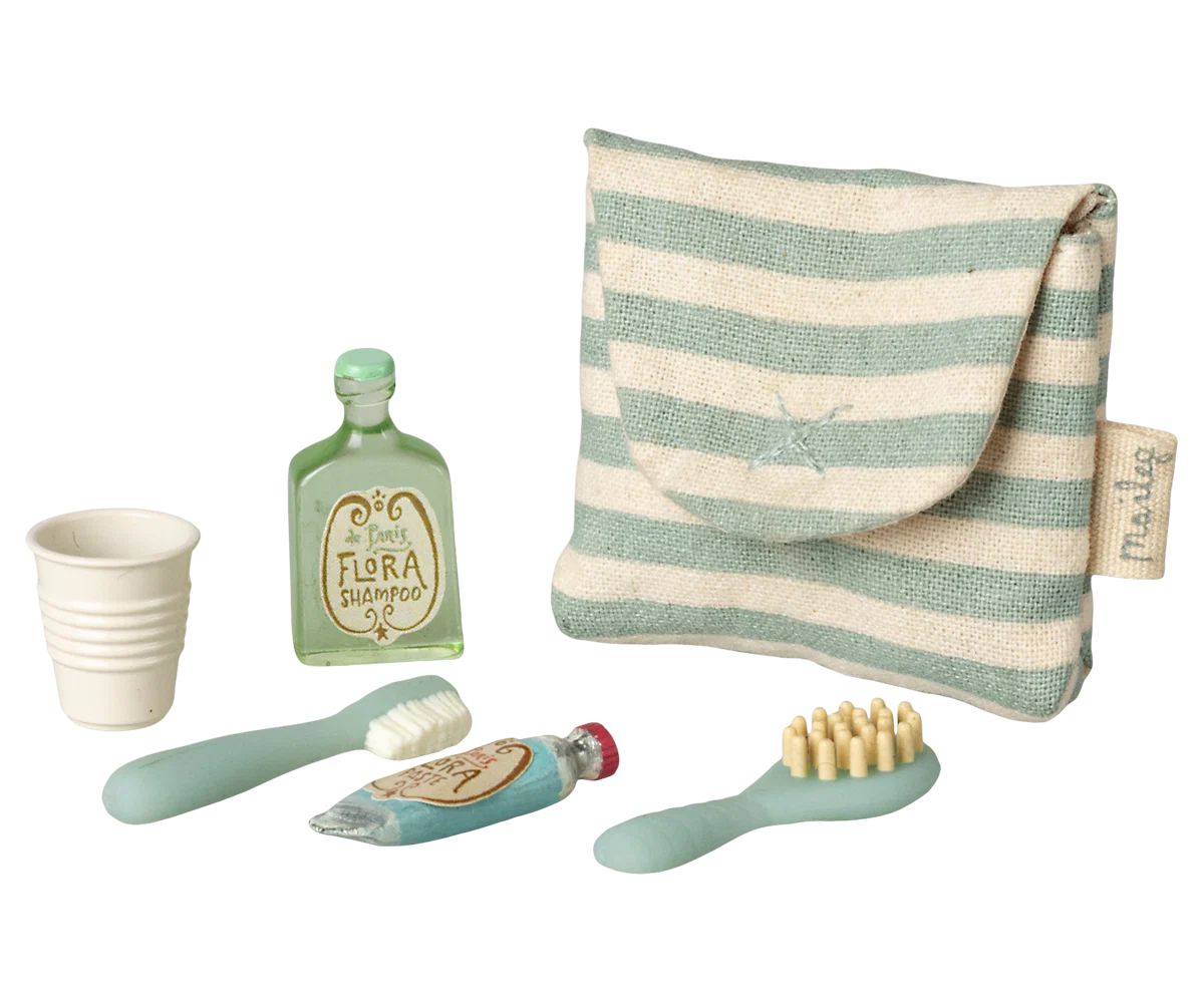 Toothbrush Set in Bag for Mouse
