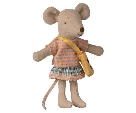 Little Sibling Mouse with Bag