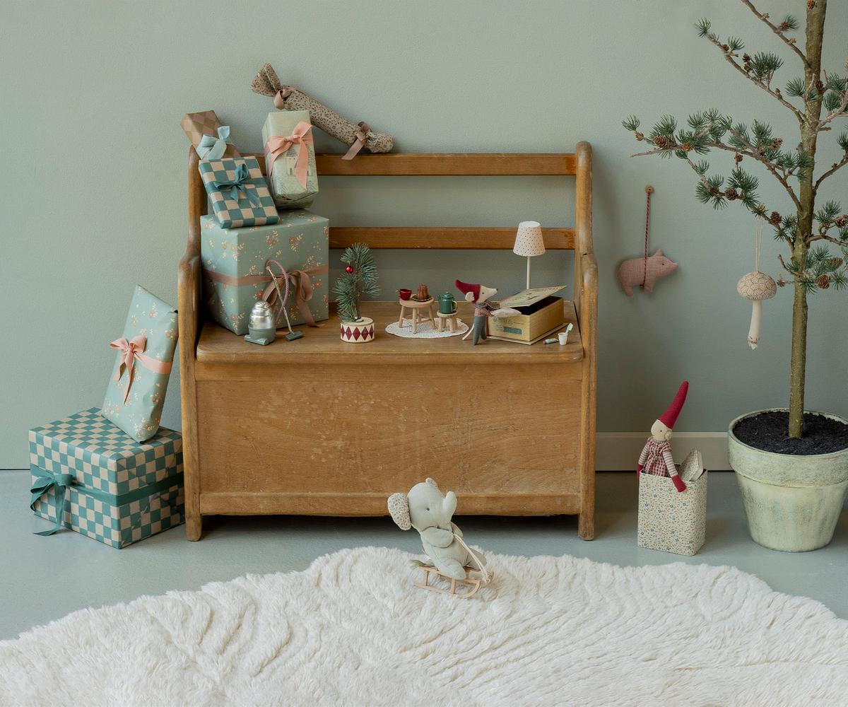 Christmas Mouse - Baby in Book