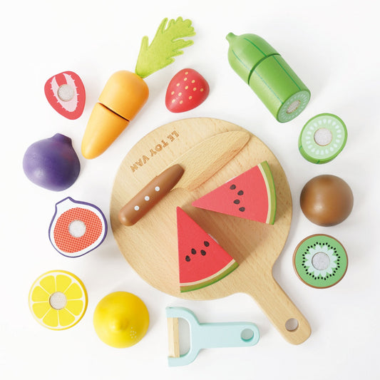 Wooden Cutting Board & Sliceable Play Food