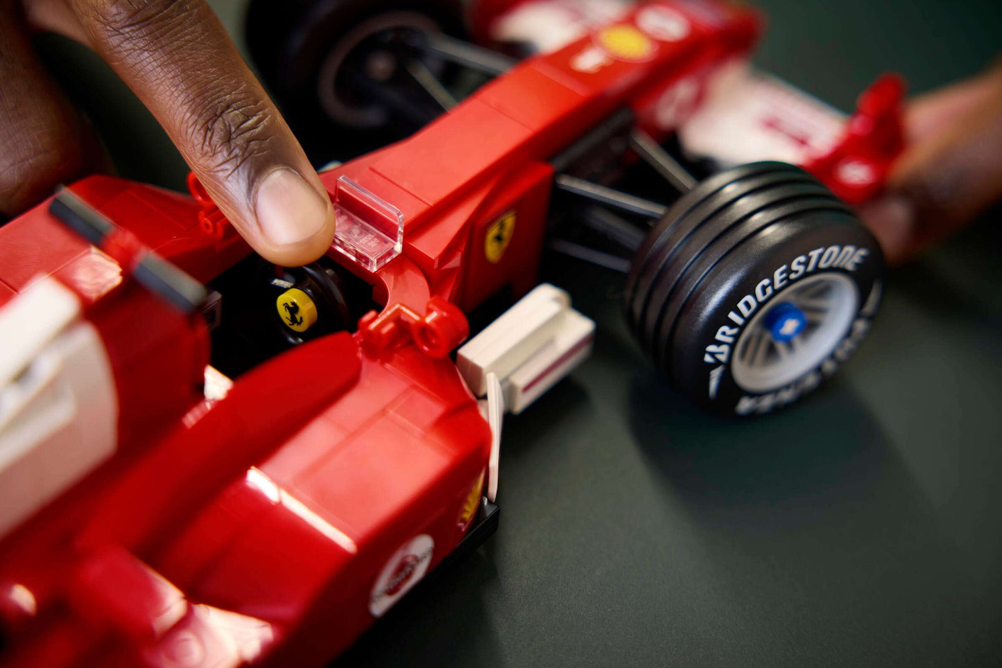Icons: Ferrari F2004 & Michael Schumacher Building Kit