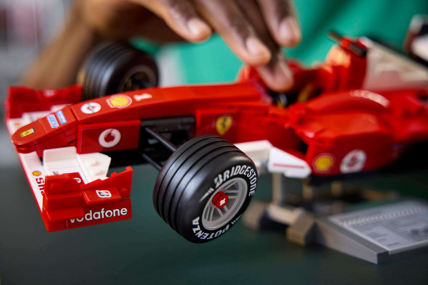 Icons: Ferrari F2004 & Michael Schumacher Building Kit