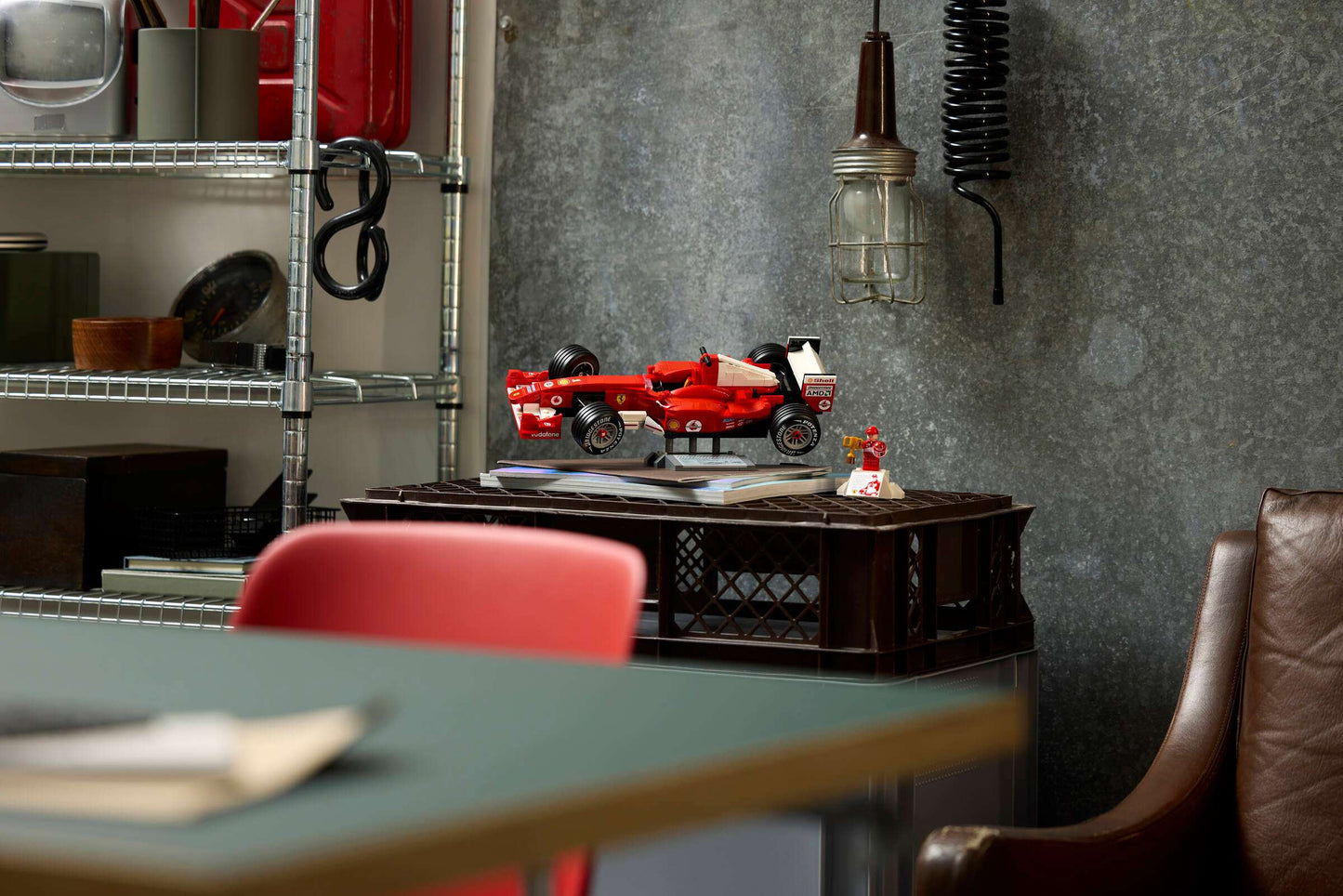 Icons: Ferrari F2004 & Michael Schumacher Building Kit