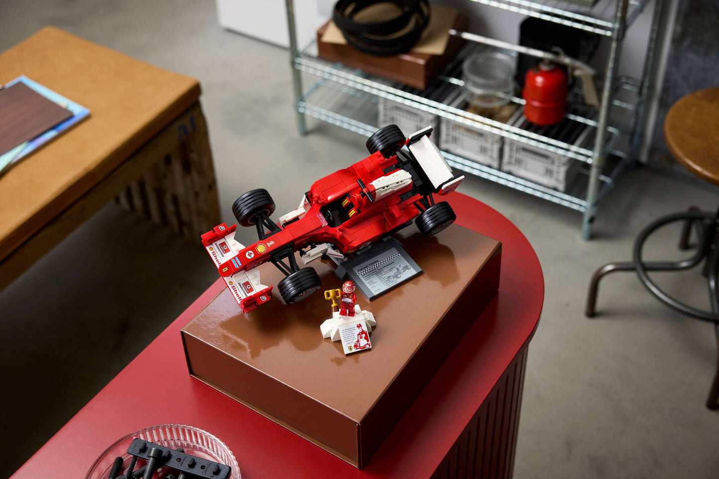Icons: Ferrari F2004 & Michael Schumacher Building Kit