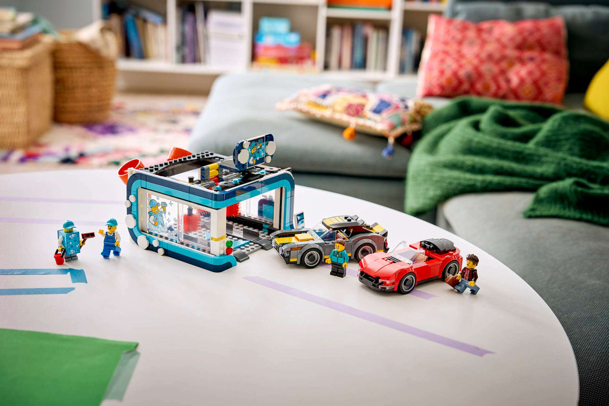 City: Drive-Through Car Wash Building Set