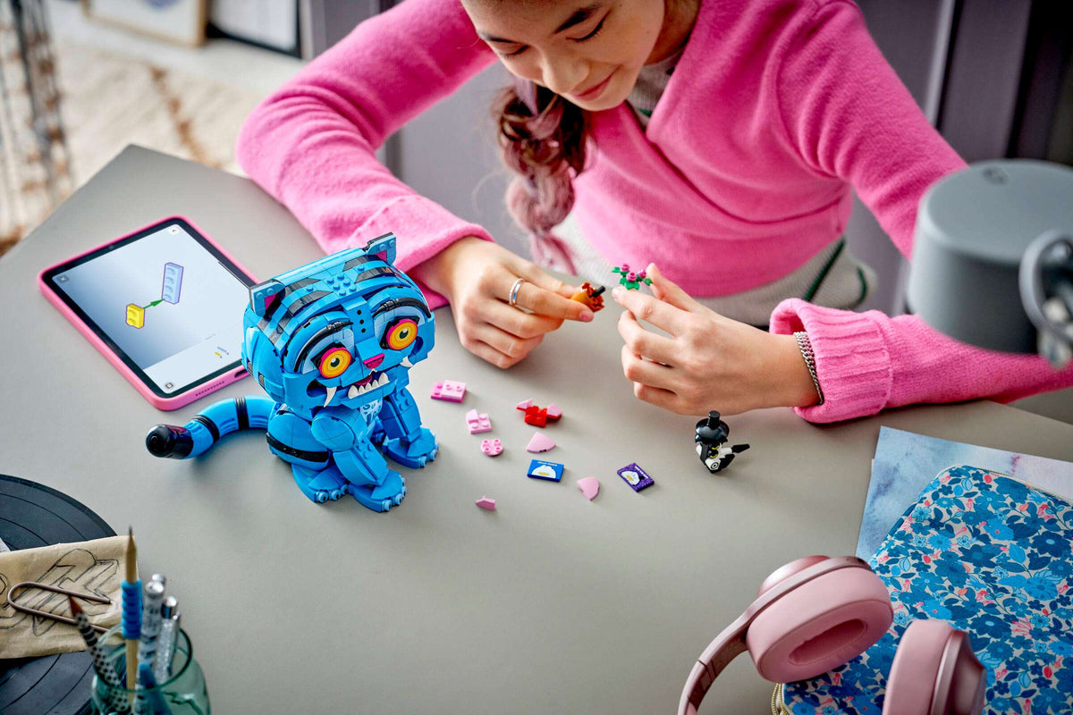 KPop Demon Hunters Derpy Tiger & Sussie Bird Building Set