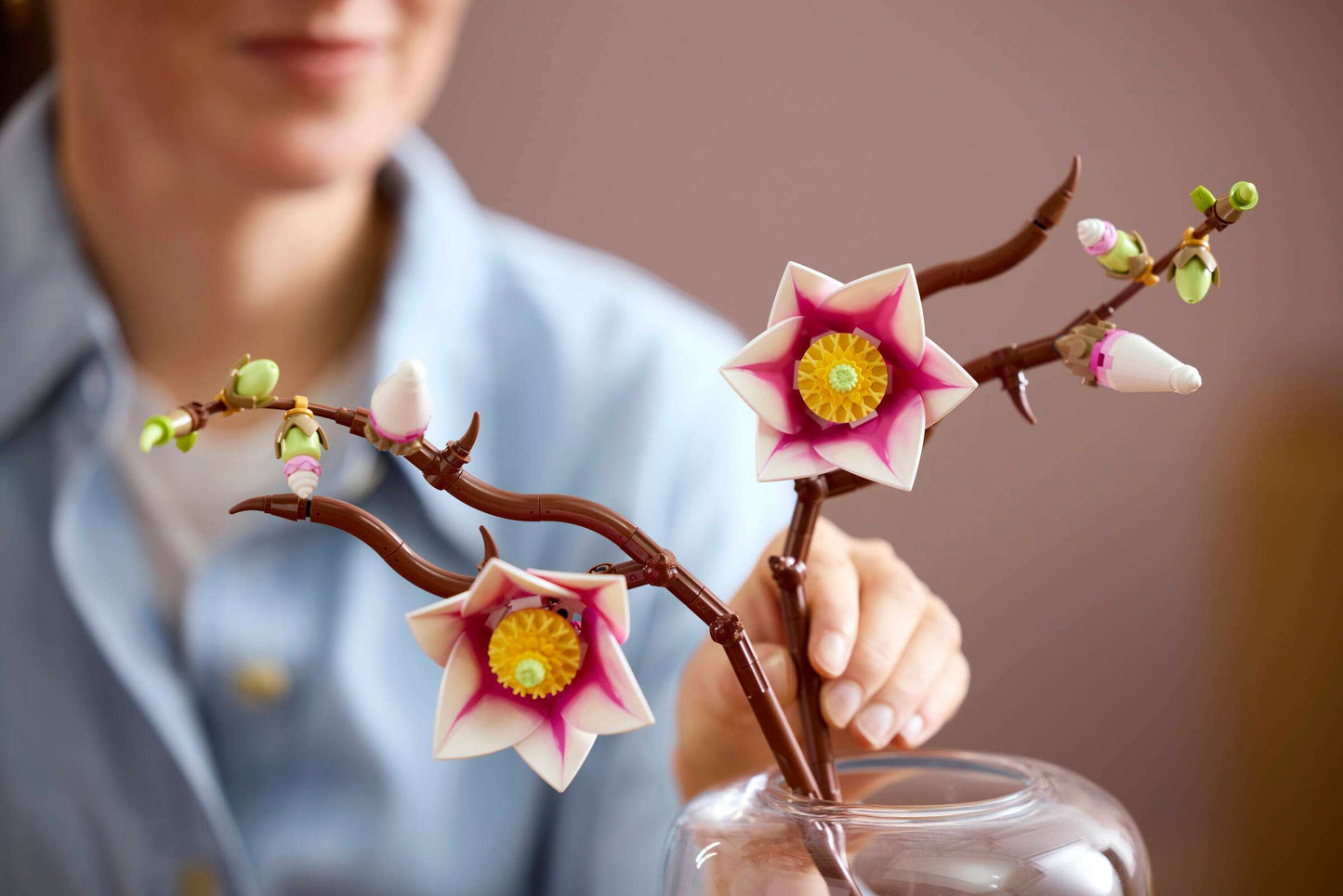 Botanical Collection: Magnolia Branches Building Kit
