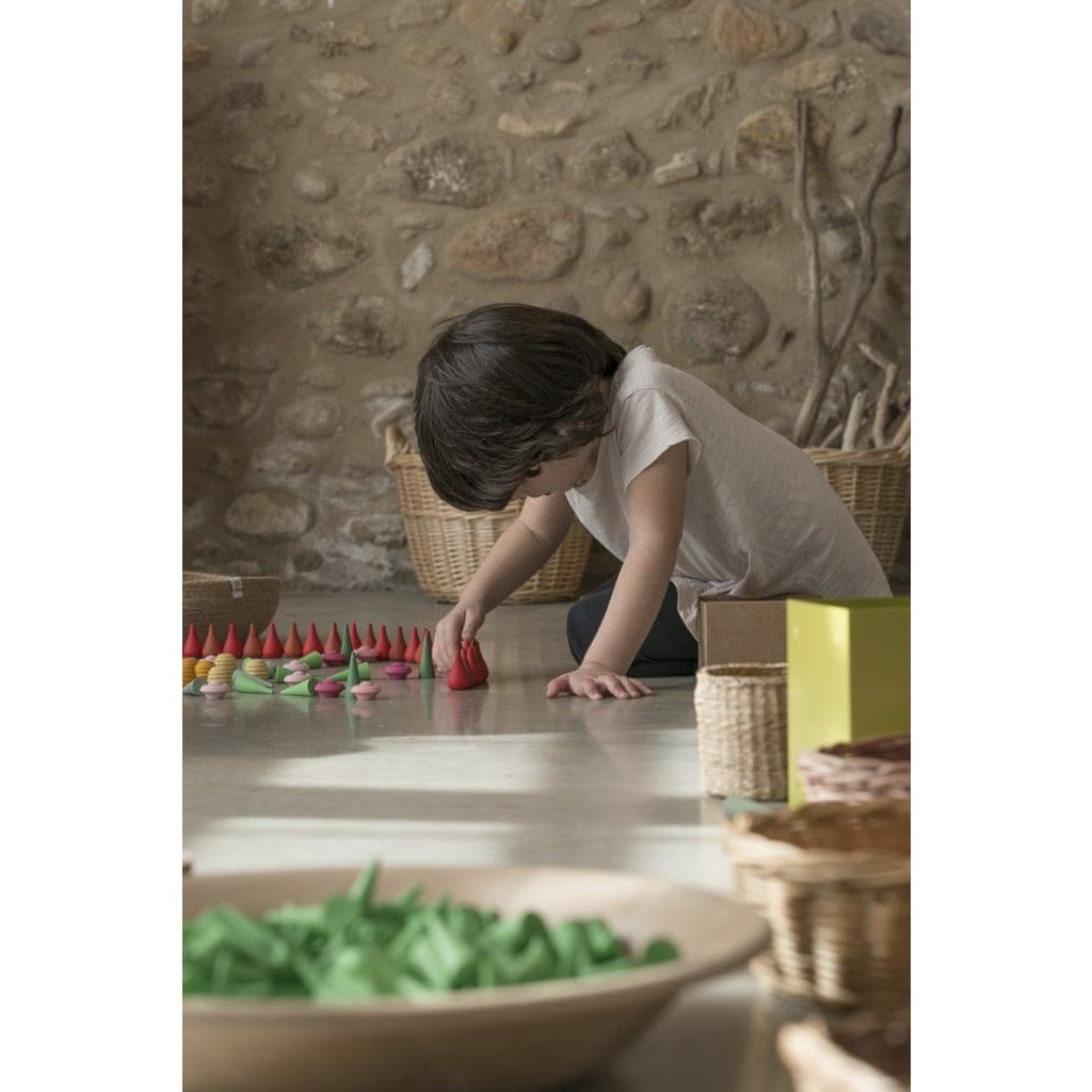 Grapat Wood Mandala Green Cones